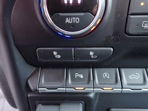 Used 2021 Chevrolet Silverado 1500 LT Trail Boss w/ Convenience Package II image 26