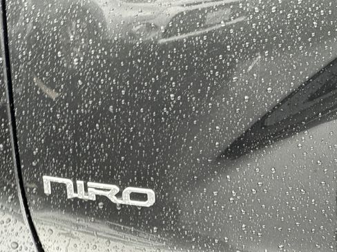 New 2026 Kia Niro Wind image 27