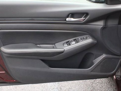 Used 2025 Nissan Altima 2.5 SV image 42