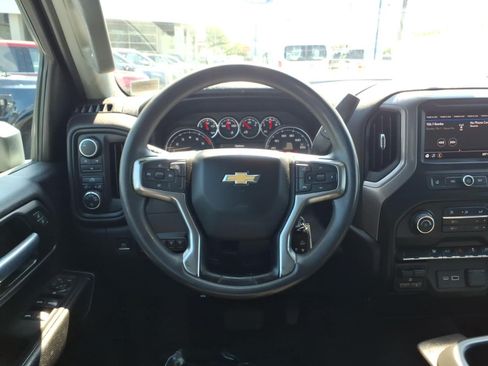 Used 2021 Chevrolet Silverado 2500 Custom w/ Custom Convenience Package AWD/4WD image 14