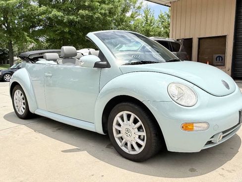 Used 2004 Volkswagen Beetle GLS FWD image 14