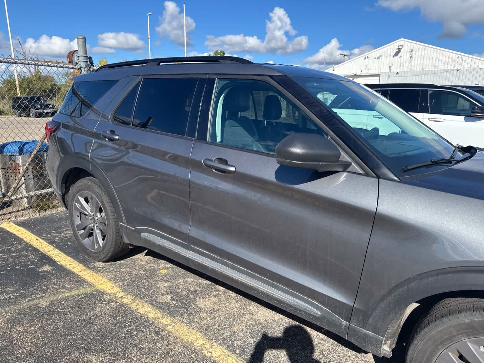 Used 2025 Ford Explorer Active w/ Active Comfort Package AWD/4WD image 8