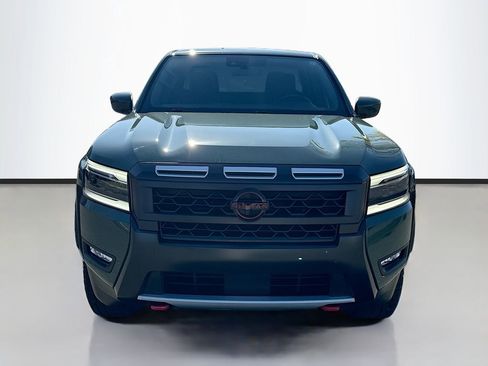 Used 2025 Nissan Frontier Pro-X RWD image 2