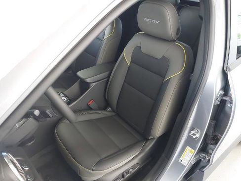 New 2026 Chevrolet Trax ACTIV FWD image 22