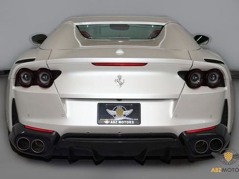 Used 2023 Ferrari 812 GTS image 9