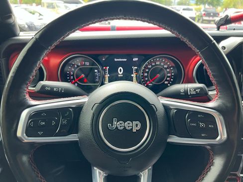 Used 2021 Jeep Gladiator Rubicon w/ LED Lighting Group AWD/4WD image 25