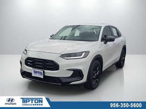 Used 2025 Honda HR-V Sport image 1