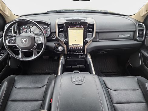 Used 2019 RAM 1500 Laramie AWD/4WD image 10