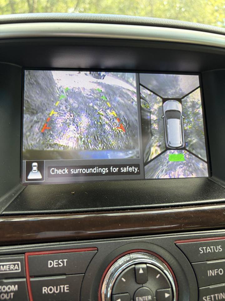Used 2015 Nissan Pathfinder Platinum FWD image 10