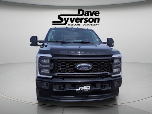 Used 2024 Ford F250 Lariat w/ Sport Appearance Package AWD/4WD image 2