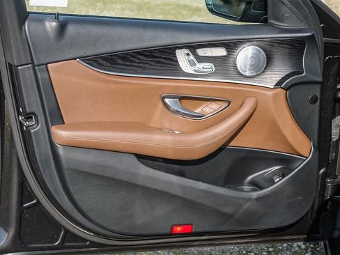 Used 2021 Mercedes-Benz E 350 Sedan w/ Premium Package image 4