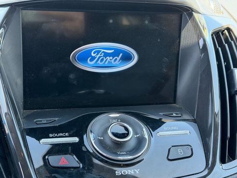 Used 2016 Ford Escape Titanium FWD image 8