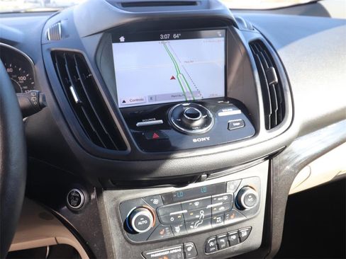 Used 2018 Ford Escape Titanium w/ Ford Safe & Smart Package image 17