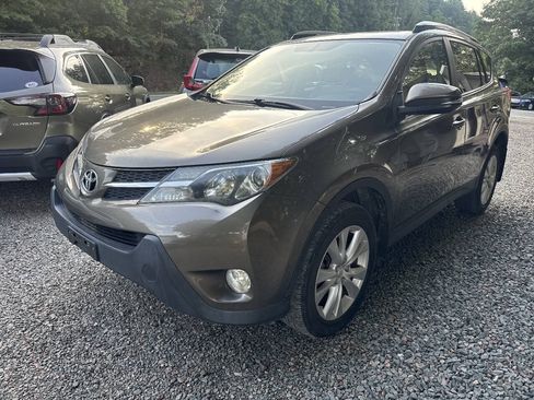 Used 2015 Toyota RAV4 Limited AWD/4WD image 1