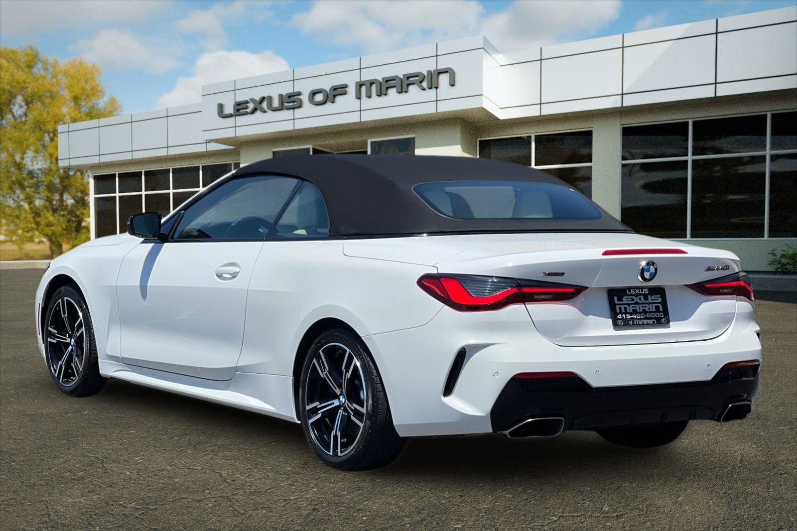 Used 2023 BMW 440i xDrive Convertible w/ Premium Package AWD/4WD image 3