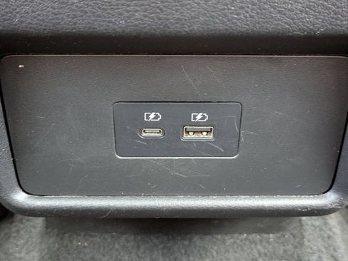 Used 2023 Nissan Rogue SV AWD/4WD image 15