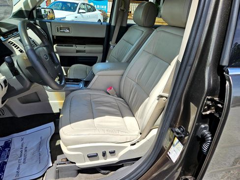 Used 2011 Ford Flex SEL w/ Rapid Spec Order Code image 12