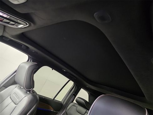 New 2025 Jeep Grand Cherokee Summit image 12