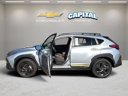 Used 2025 Subaru Crosstrek 2.5i Sport AWD/4WD image 9