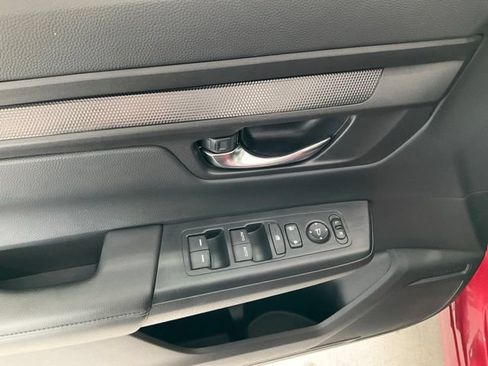Certified 2025 Honda CR-V EX image 6