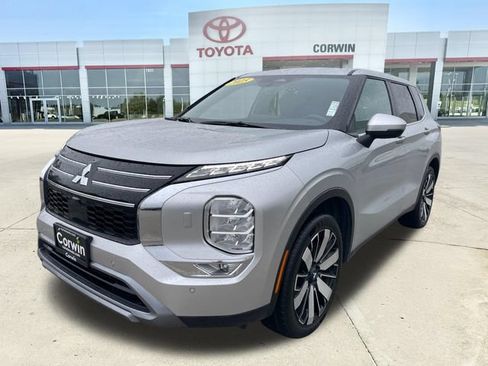 Used 2025 Mitsubishi Outlander SE AWD/4WD image 8