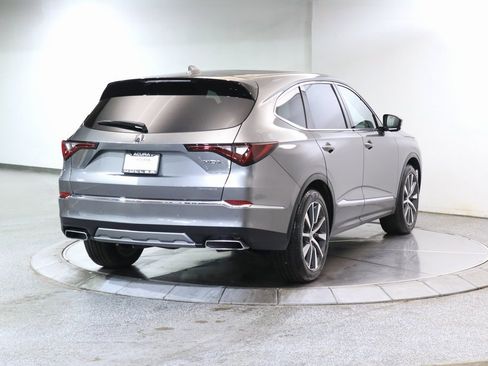 Used 2026 Acura MDX w/ Technology Package image 9