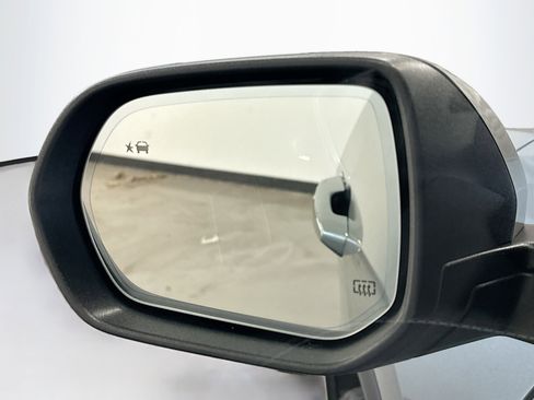 Used 2025 Buick Enclave Preferred image 16