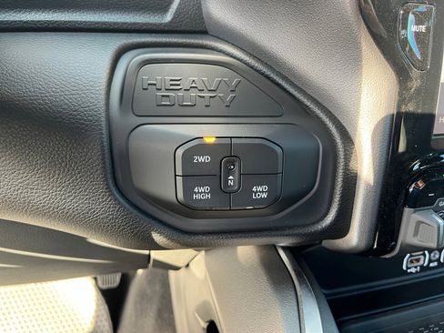 New 2026 RAM 2500 Laramie w/ Night Edition image 31