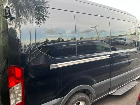 Used 2019 Ford Transit 350 XLT RWD image 3