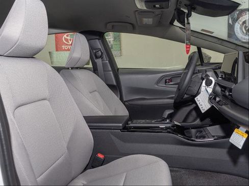 New 2026 Toyota Prius LE AWD/4WD image 17