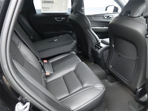 New 2026 Volvo XC60 B5 Ultra w/ Protection Package Premier image 26
