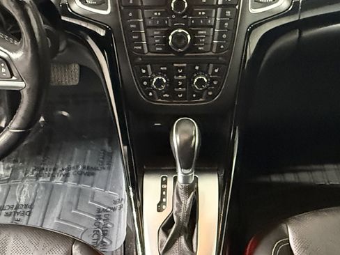 Used 2019 Buick Cascada Premium image 23