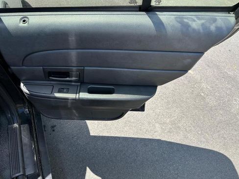 Used 2011 Ford Crown Victoria Police Interceptor image 13