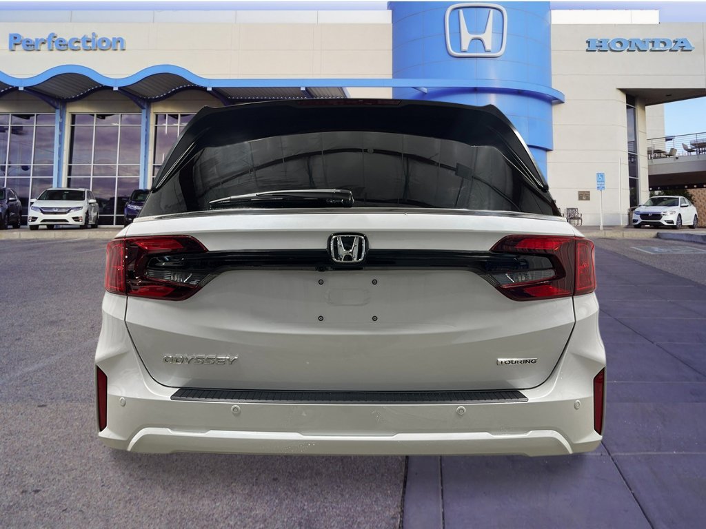 New 2027 Honda Odyssey Touring image 4
