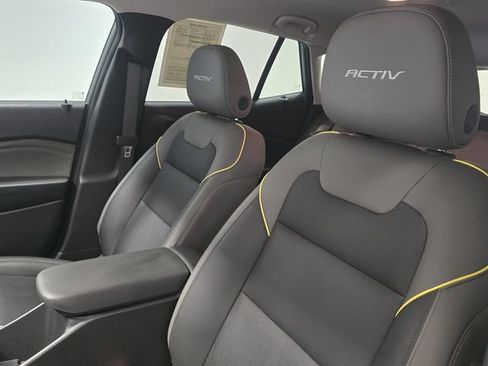 Used 2024 Chevrolet Trax ACTIV w/ Driver Confidence Package FWD image 17