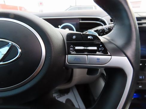 Used 2023 Hyundai Tucson Limited image 35