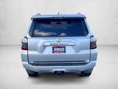 Used 2018 Toyota 4Runner SR5 Premium image 6