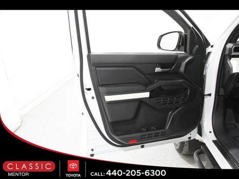 Certified 2024 Toyota Tacoma TRD Off-Road image 4