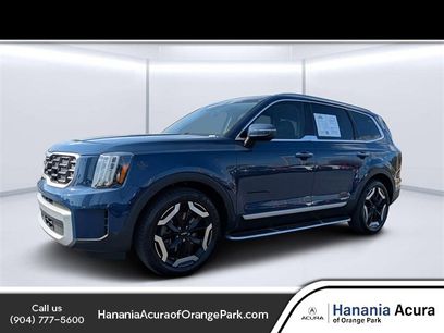 Used 2024 Kia Telluride S w/ S Sunroof Package