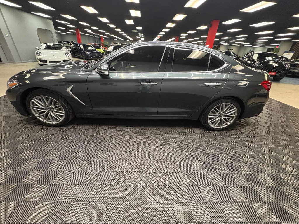 Used 2021 Genesis G70 2.0T AWD/4WD image 7