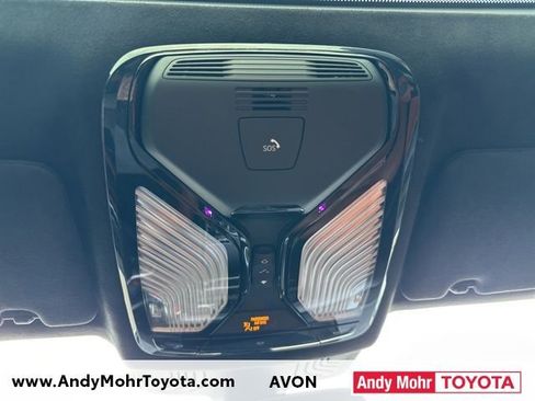 Used 2018 BMW M5 image 28