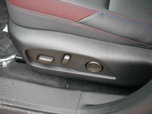 New 2026 Chevrolet Equinox RS w/ Safety and Technology Package image 17