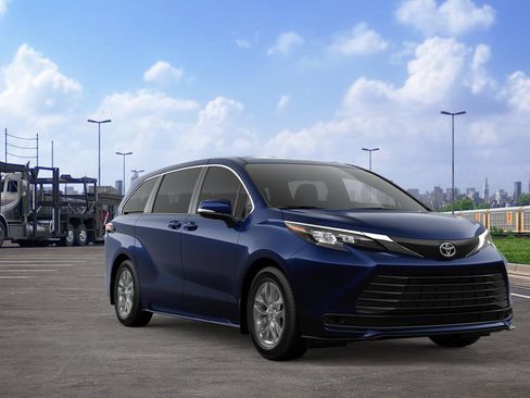 New 2026 Toyota Sienna LE image 15