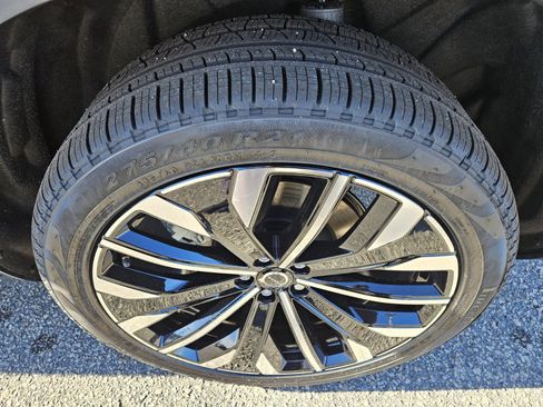 New 2026 Volvo XC90 B6 Ultra w/ Protection Package Premier image 11