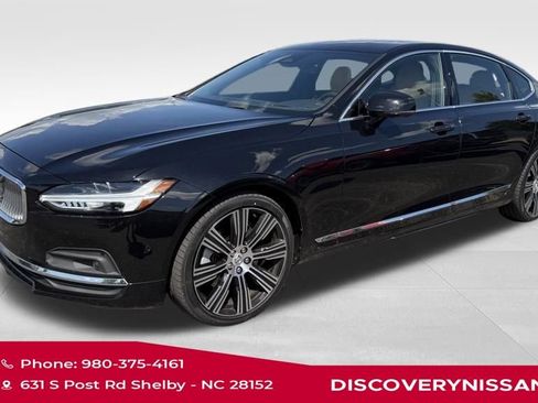 Used 2023 Volvo S90 B6 Ultimate w/ Protection Package Premier AWD/4WD image 2