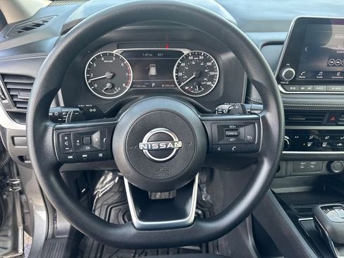 Used 2024 Nissan Rogue S image 25