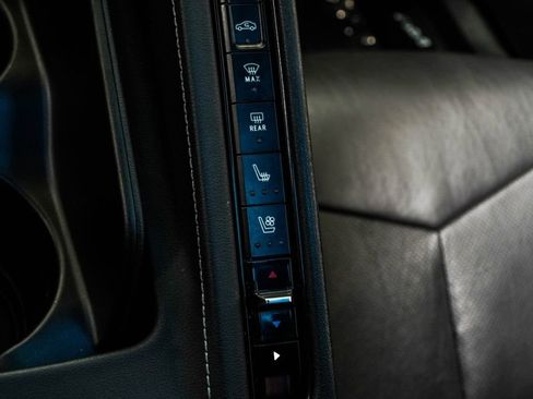 Used 2020 Chevrolet Corvette Stingray Preferred Cpe w/ 2LT Preferred Equipment Group image 21