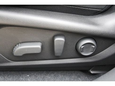 New 2026 Subaru Crosstrek 2.5i Limited w/ Crosstrek Mirror Package AWD/4WD image 24