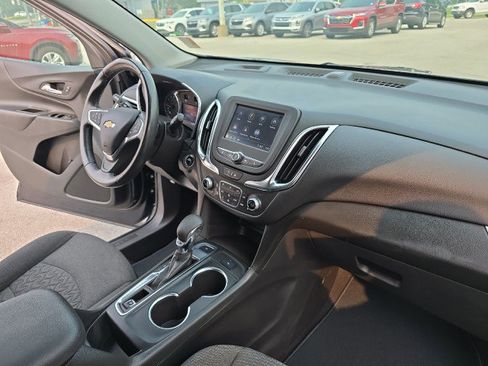 Used 2022 Chevrolet Equinox LT AWD/4WD image 45