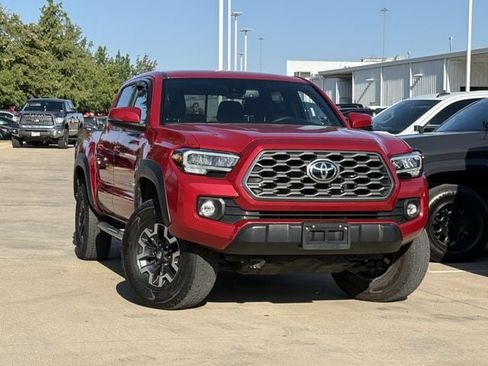 Used 2021 Toyota Tacoma TRD Off-Road AWD/4WD image 1